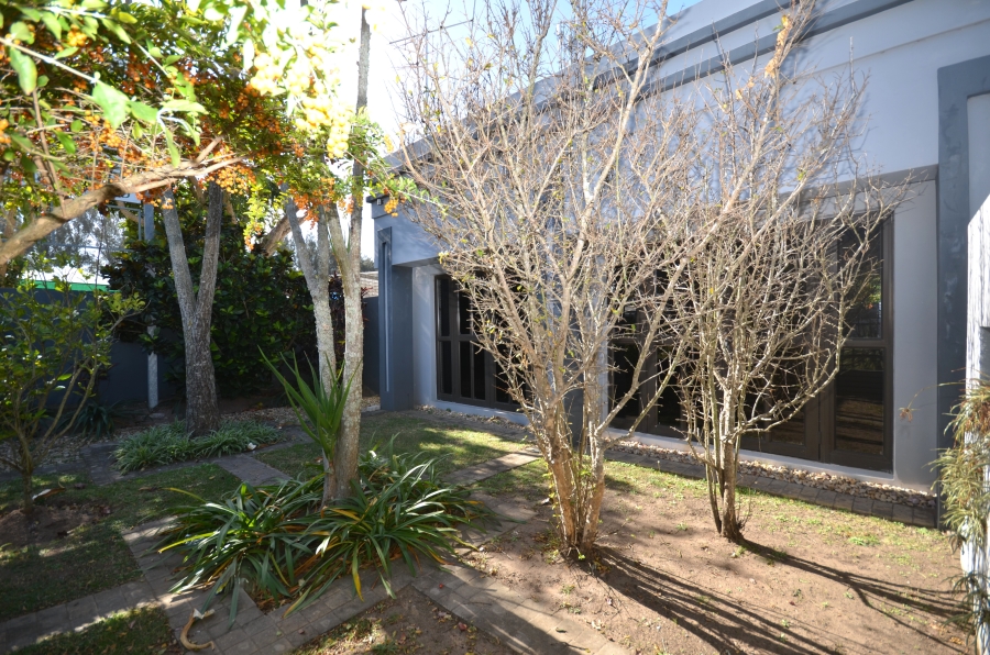 To Let commercial Property for Rent in Gonubie Eastern Cape
